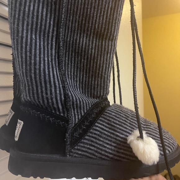 UGG Shoes - UGG Boots Classic Tall Wool Knit Striped Size 8